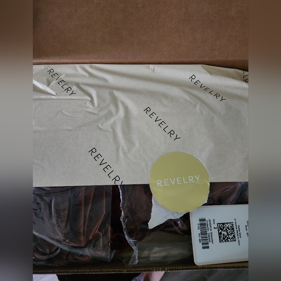 Dress - Picture 4 of 4